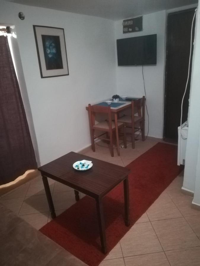 פודגוריצה A & A Apartman מראה חיצוני תמונה