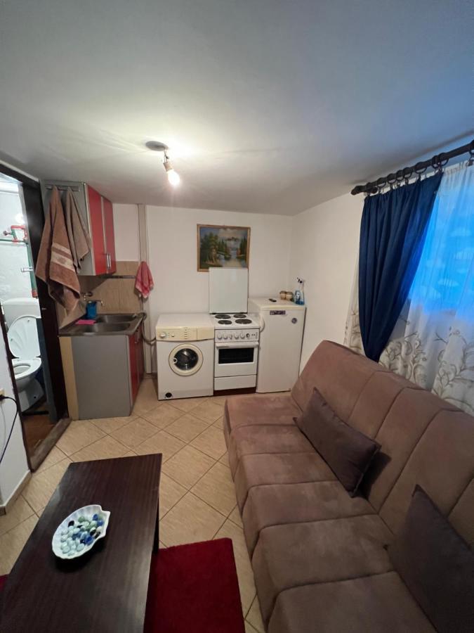 פודגוריצה A & A Apartman מראה חיצוני תמונה